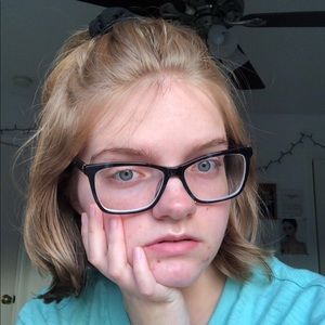 Meet your Posher, Jacqueline